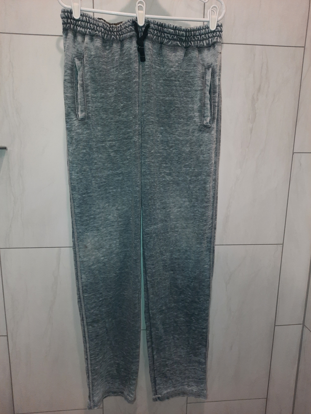 Jimmy Taverniti Men's Gray Knit Jogger Pants Size Large Excellent Used Condition